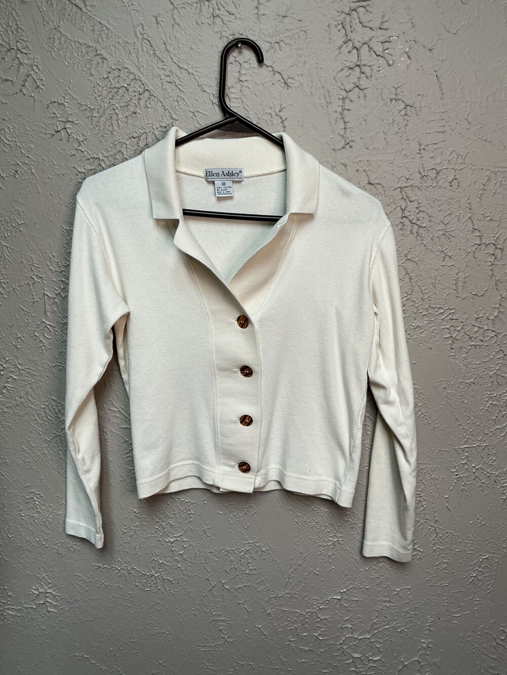 Ellen Ashley Medium Cream Cotton Long Sleeve Button Up Top